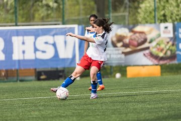 Bild 336 - wCJ Hamburger SV - Heeslinger SC : Ergebnis: 7:0